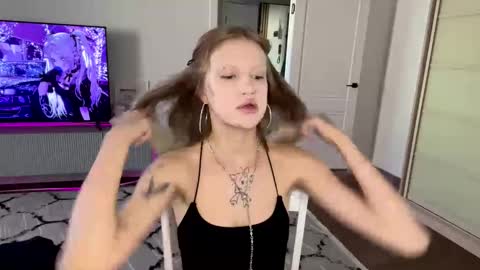 Snapshot of tanyaquartaro chatting on 02.12.26 Alisa online show from 02.12.26