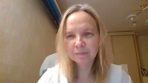 Snapshot of tanystar chatting on 11.27.25 tanystar online show from 11.27.25