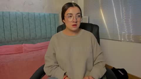 Snapshot of tara_parker chatting on 02.11.26 Tara online show from 02.11.26