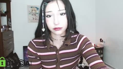 Snapshot of tara_tetsu chatting on 02.11.25 xemy Please help me to reach 1000 thumbs up online show from 02.11.25