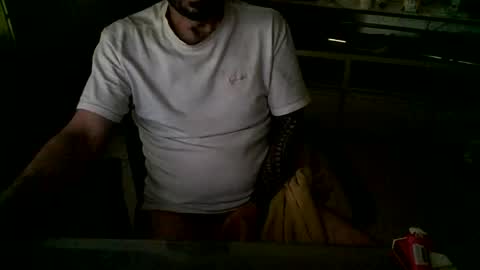 Snapshot of tarado_skype_cam chatting on 01.06.26 tarado_skype_cam online show from 01.06.26