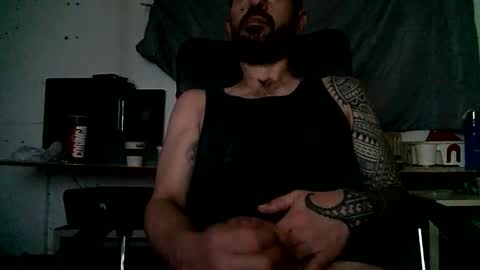 Snapshot of tarado_skype_cam chatting on 01.08.26 tarado_skype_cam online show from 01.08.26