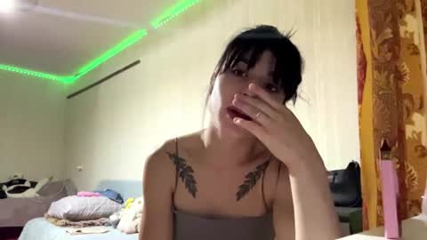 Snapshot of tariewig chatting on 08.02.26 Leila online show from 08.02.26
