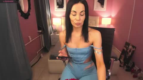 Tasha online show from 02.09.25