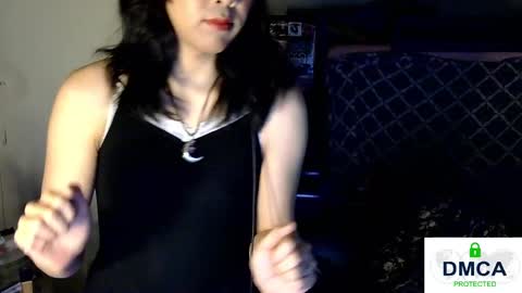 Snapshot of tashakai chatting on 02.13.25 TashaKai online show from 02.13.25