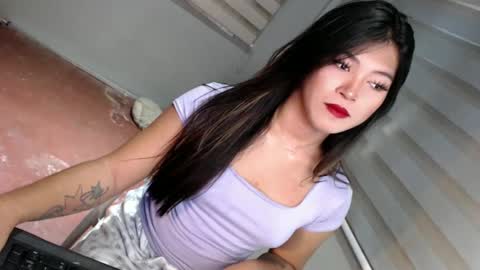 Snapshot of tasteofinnocent69 chatting on 01.27.25 online show from 01.27.25