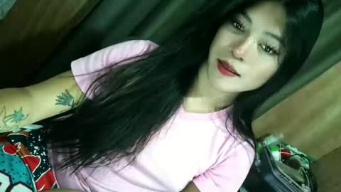 Snapshot of tasteofinnocent69 chatting on 10.19.25 online show from 10.19.25