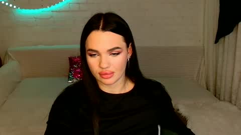 tasty_babyy online show from 10.22.25