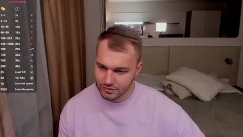 My shows 2100500 UTC3 online show from 12.25.24