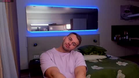 My shows 2100500 UTC3 online show from 01.10.25