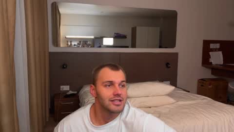 My shows 2100500 UTC3 online show from 10.24.25