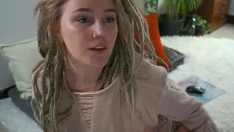 Snapshot of tasty_tomato chatting on 12.24.24 RHEA pronanciation like Reya online show from 12.24.24