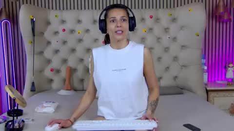 Snapshot of tastypatricia chatting on 05.06.26 TastyPatricia online show from 05.06.26