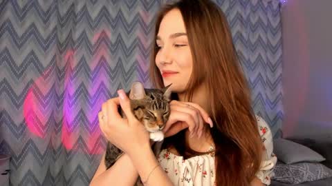 Snapshot of tate_angel chatting on 12.10.24 Tate online show from 12.10.24