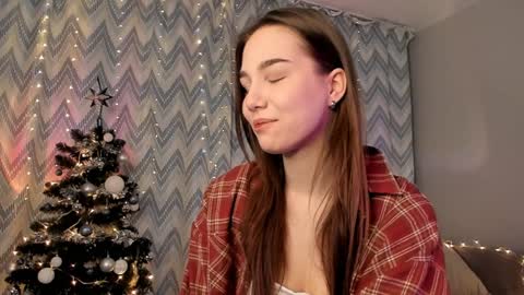 Snapshot of tate_angel chatting on 12.30.24 Tate online show from 12.30.24