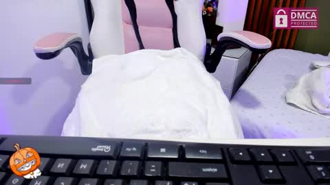 i am tatiana  online show from 10.22.25