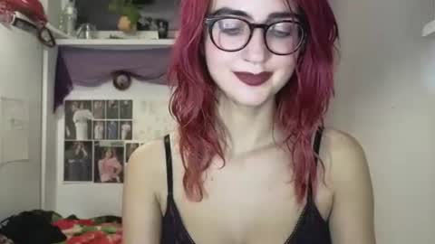 Snapshot of tatianaromanova chatting on 10.25.25 Tatiana online show from 10.25.25