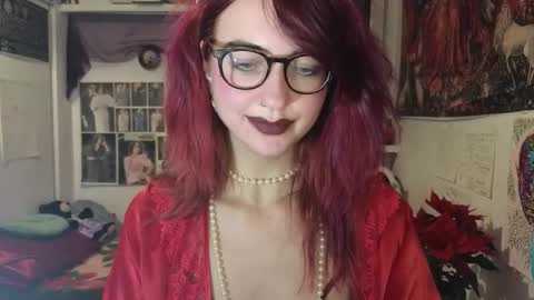 Snapshot of tatianaromanova chatting on 12.21.25 Tatiana online show from 12.21.25