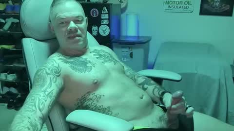 Snapshot of tats78bgdck chatting on 01.08.26 musclebgdck online show from 01.08.26