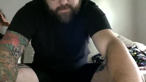 Snapshot of tattedcouple_777 chatting on 01.21.25 MrMrs online show from 01.21.25