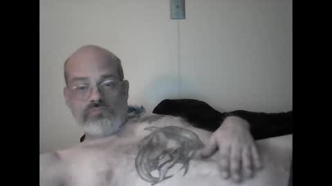 Snapshot of tattedpanther chatting on 10.24.25 tattedpanther online show from 10.24.25