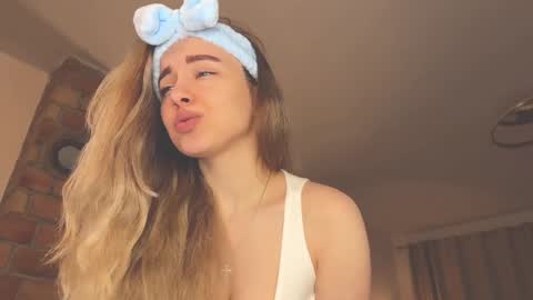 Snapshot of tatti_1 chatting on 12.07.24 Tata online show from 12.07.24