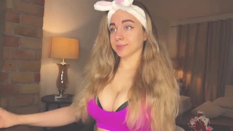 Snapshot of tatti_1 chatting on 12.10.24 Tata online show from 12.10.24