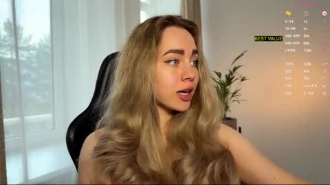 Snapshot of tatti_1 chatting on 10.11.25 Tata online show from 10.11.25