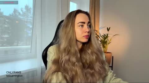 Snapshot of tatti_1 chatting on 10.20.25 Tata online show from 10.20.25