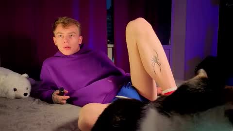 Alex but u can call me Theo online show from 12.16.25