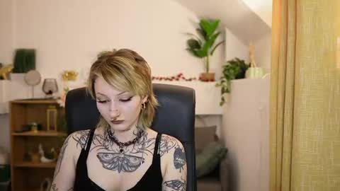 TattooedBlonde18 online show from 06.24.26