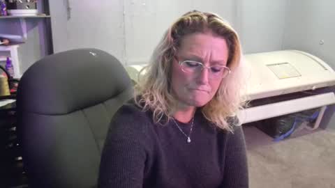 Snapshot of tattooeddirtyteacher chatting on 01.22.25 Lisa Lovely online show from 01.22.25