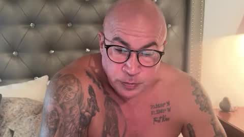 tattoosandabs online show from 02.05.25