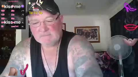 Snapshot of tattzsexy chatting on 02.14.26 tattzsexy online show from 02.14.26