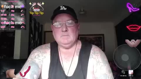 Snapshot of tattzsexy chatting on 02.17.26 tattzsexy online show from 02.17.26