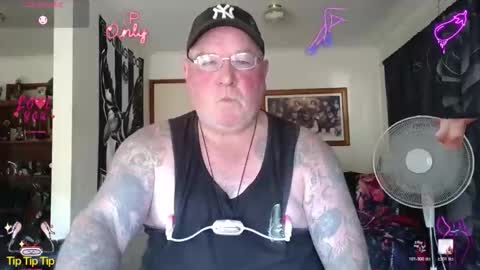 Snapshot of tattzsexy chatting on 05.01.26 tattzsexy online show from 05.01.26
