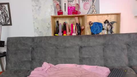 Taty Miller online show from 11.11.25