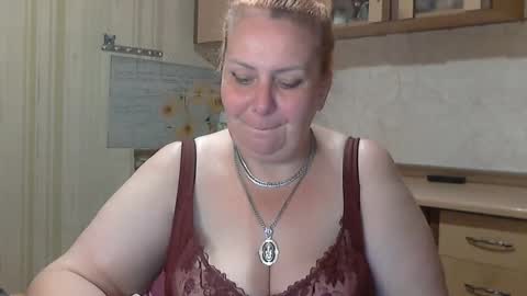 tatyanka_ online show from 11.18.25