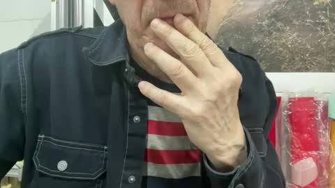 Snapshot of tauromolo chatting on 02.12.25 tauromolo online show from 02.12.25