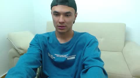 Snapshot of taurus4k chatting on 01.19.25 taurus4k online show from 01.19.25