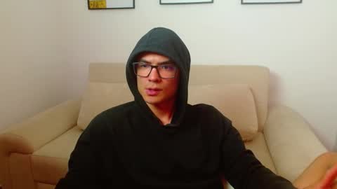 Snapshot of taurus4k chatting on 01.27.25 taurus4k online show from 01.27.25