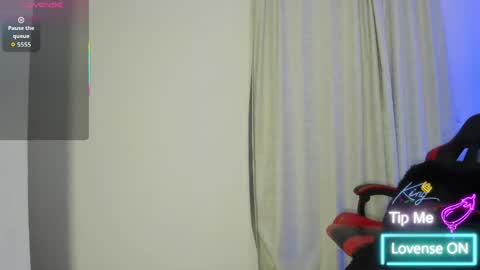 Snapshot of taurus_boy1 chatting on 05.04.26 T A U R U S online show from 05.04.26