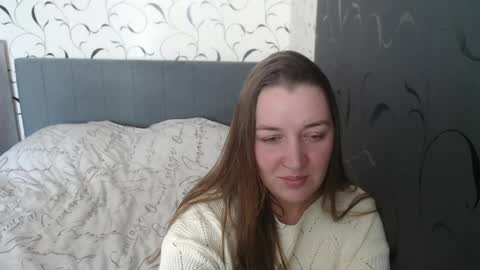 Snapshot of taxxxu chatting on 05.31.26 Diana online show from 05.31.26