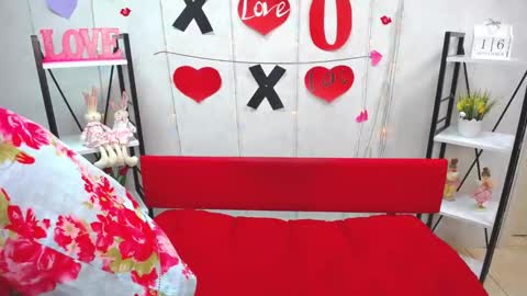 Snapshot of tayaboret chatting on 09.16.25 TayaBoret online show from 09.16.25