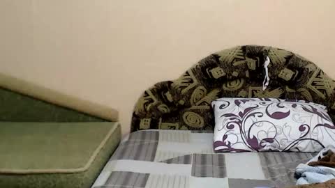 Taya online show from 11.15.25