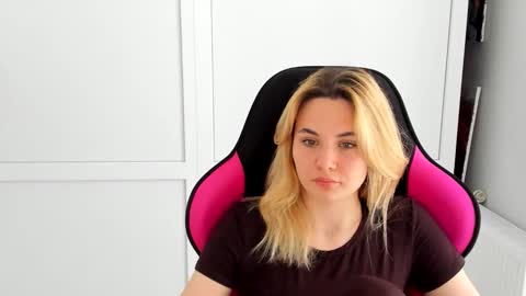 Tay online show from 06.05.26