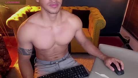 Tayler online show from 11.26.25