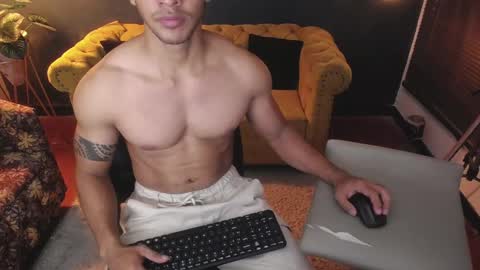 Tayler online show from 11.27.25