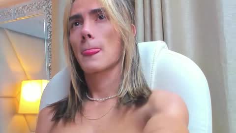 tayler_swift1 online show from 02.28.25