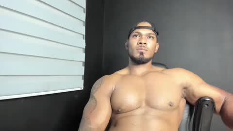 Snapshot of tayler_waka chatting on 02.12.25 Tyler online show from 02.12.25